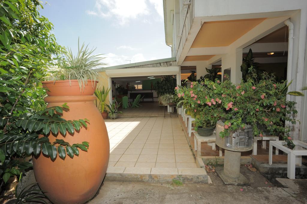 Vila Au Domaine Des Bougainvilliers Sainte-Rose Exteriér fotografie